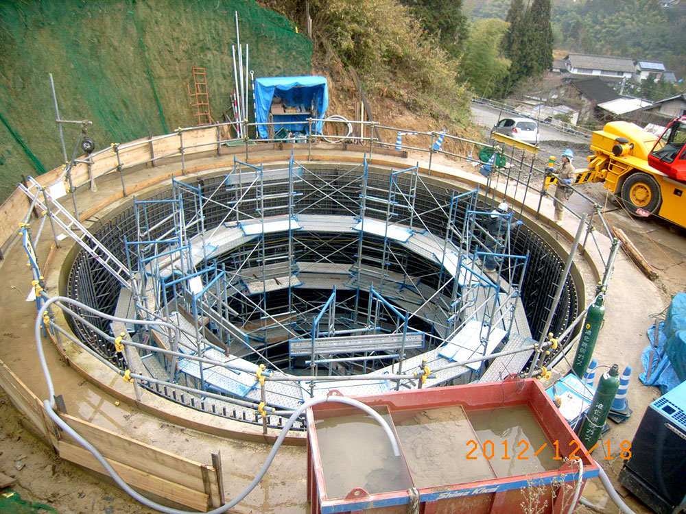 ノップキャリィ工法：丹波綾部道路由良川橋